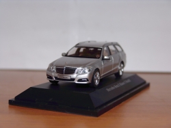 Mercedes E320 T-Modell, Schuco 1:43