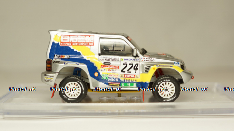 Mitsubushi Pajero 2  #224 dakar 2001, Skid 1:43