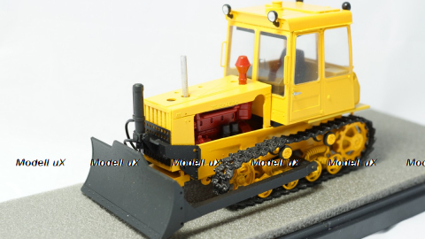 Трактор ДТ 75МЛ с отвалом 1986, RTM 1:43