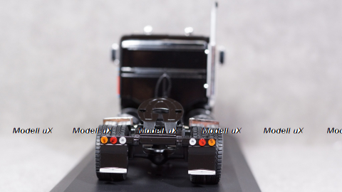 Kenworth Bullnose 1950 black/red, TR036, IXO 1:43