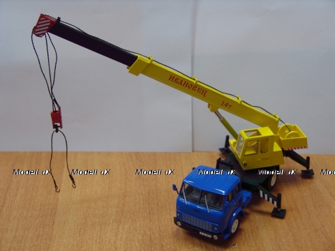 МАЗ 5334 Автокран КС 3571 Ивановец 14 тонн 1979, 1:43