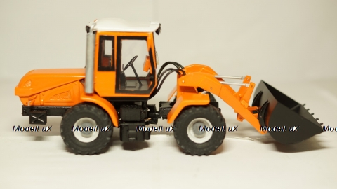 ХТЗ-156Б-09-03 погрузчик, Modellux 1:43