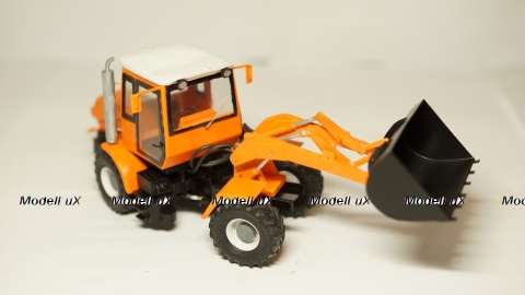 ХТЗ-156Б-09-03 погрузчик, Modellux 1:43