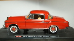 Mercedes 220 SE Coupe 1958, SunStar 1:18