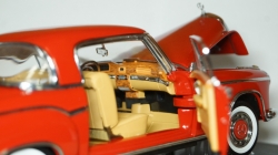 Mercedes 220 SE Coupe 1958, SunStar 1:18