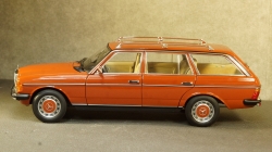 Mercedes 200TE S123 W123 T-Modell red, 183732, Norev 1:18