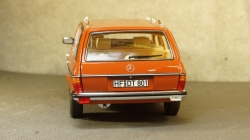 Mercedes 200TE S123 W123 T-Modell red, 183732, Norev 1:18