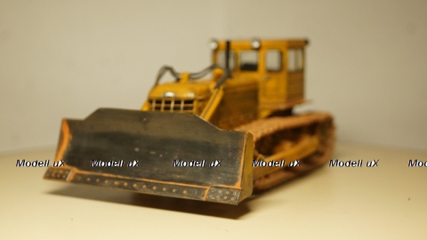 Бульдозер гидравлический Т180 с отвалом, с элементами старения, ТРЭКС 1:43