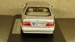 Mercedes E320 W210 2001 Brilliant Sliver, SunStar 1:18