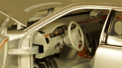 Mercedes E320 W210 2001 Brilliant Sliver, SunStar 1:18