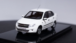 ВАЗ 2190 Granta Люкс 2013 г., 221903, DiP Models 1:43