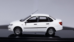 ВАЗ 2190 Granta Люкс 2013 г., 221903, DiP Models 1:43