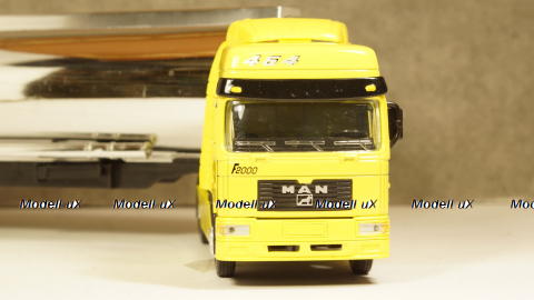 Man F200 yellow/chrome, New Ray 1:43