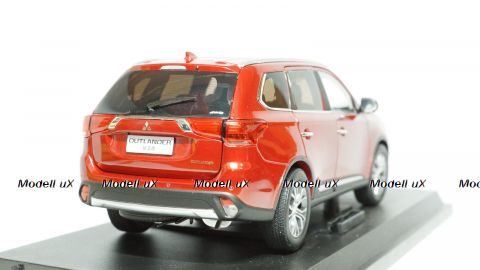 Mitsubishi Outlander 2015, Paudi 1:18