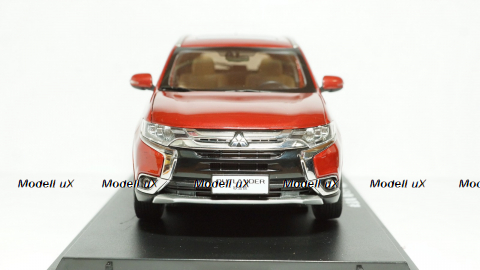 Mitsubishi Outlander 2015, Paudi 1:18