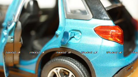 Suzuki Vitara 2016 SUV, Paudi 1:18