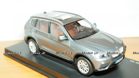 BMW X3 F25, Paragon 1:18