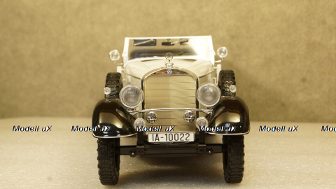 Mercedes G4 (W31) light grey/black, MCG18208, Model Car Group 1:18