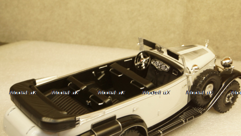 Mercedes G4 (W31) light grey/black, MCG18208, Model Car Group 1:18