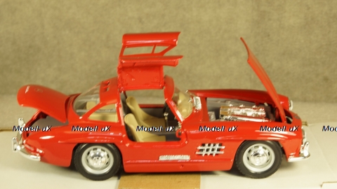 Mercedes 300 SL (W198) Red, 8-22023, Burago 1:24