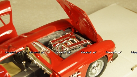 Mercedes 300 SL (W198) Red, 8-22023, Burago 1:24