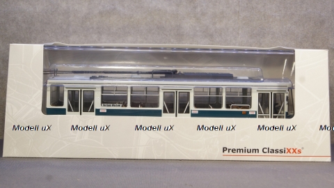 Skoda 14tr white/dunkelgrün Eberswalde, PCL47066, Premium Classixxs 1:43