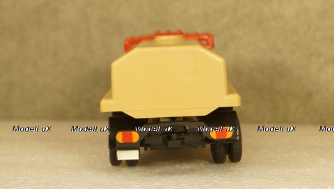 Зил 4331Ц красный/желтый, з-д Вега 1:43