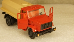 Зил 4331Ц красный/желтый, з-д Вега 1:43