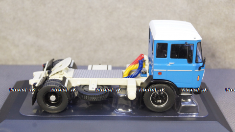 DAF 2600 1970 blue, IXO TR050 1:43