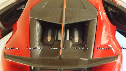 Bugatti Divo red/carbon 2019, 18-11045, Burago 1:18