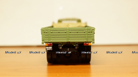 ЗИЛ 133Г1 бортовой хаки с грузом, СарЛаб 1:43