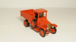 Амо Ф 15 1927 красный, 1:43
