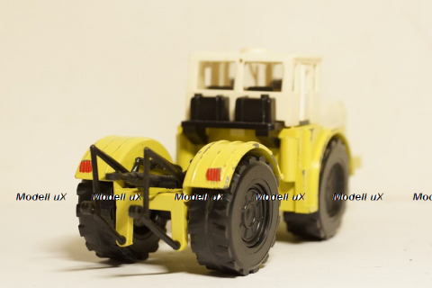 К-701 Кировец желтый, з-д Двигатель 1:43