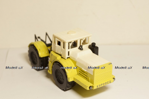 К-701 Кировец желтый, з-д Двигатель 1:43