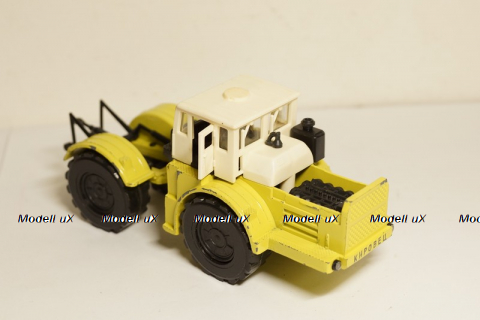 К-701 Кировец желтый, з-д Двигатель 1:43