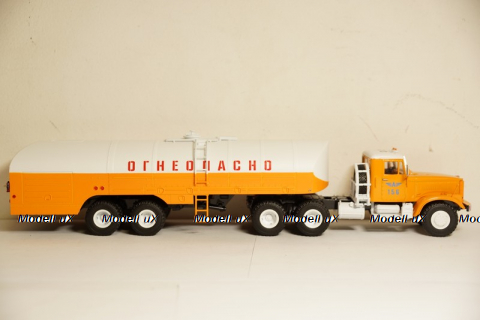 КРАЗ 258 с полуприцепом цистерной ТЗ-22 Аэрофлот, SSM7027 1:43