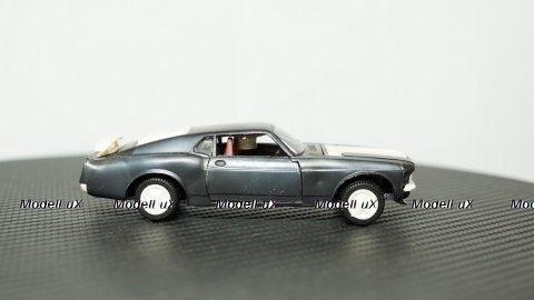 Ford Mustang BOSS 302