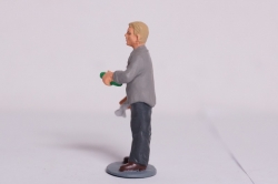 Фигурка Работник автосервиса (шампунь+тряпка) Артель "Universal" 1:43