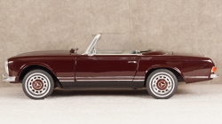 Mercedes 280 SL weinrot, 450035800, Schuco 1:18