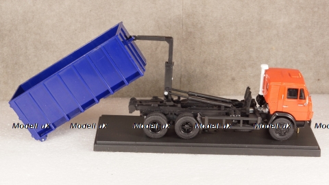 Камаз-53212 мусоровоз мультилифт, Modellux 1:43