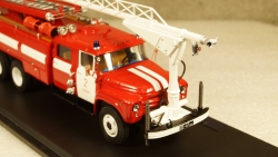 Зил 133Г1 АЦ-40 с телескопическим подъемником, Казань 1980 г., TruckTyr 1:43