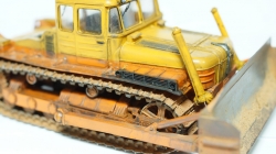 Трактор ДЭТ 250 1957 со следами эксплуатации 2, Трэкс 1:43