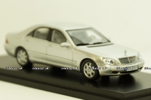 Mercedes S500 W220, Spark 1:43