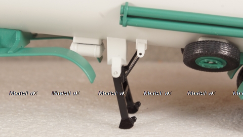 Полуприцеп цистерна С-652 цементовоз , Viko models 1:43