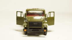 Зил 4331 бортовой хаки Декабрь 1986