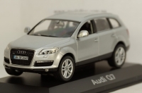 Audi Q7 silver