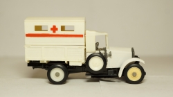 АМО Ф15 фургон санитарный, Арек, 1:43