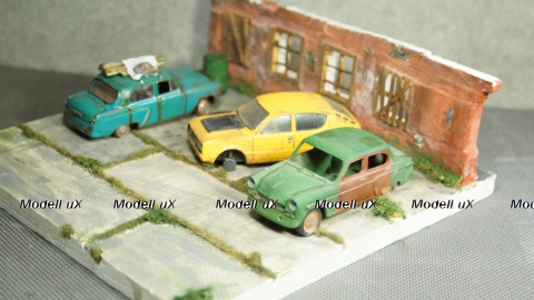 Диорама с тремя машинами, Modellux 1:43