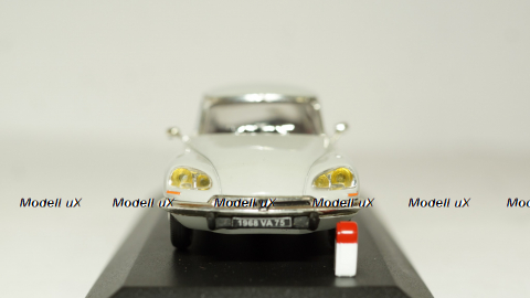 Citroen DS 21 Pallas 1968, Nostalgie 1:43