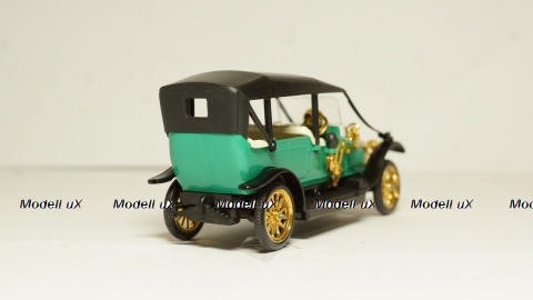 Руссо Балт С24-40 А22  09.1985 зеленый, 1:43